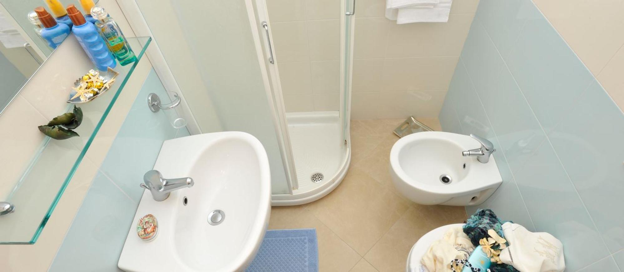 Hotel Baltic Римини Экстерьер фото